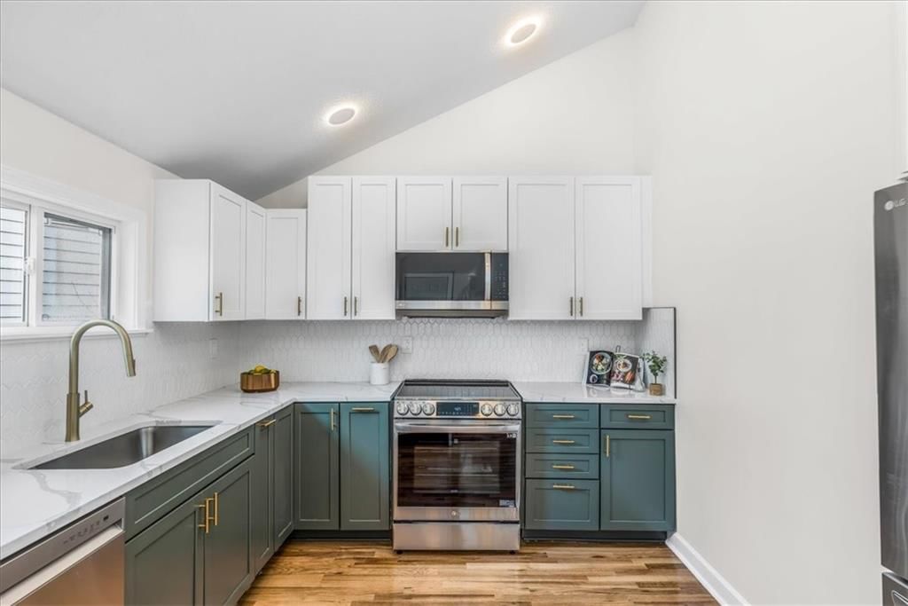 5407 W 70th Terrace — photo 8