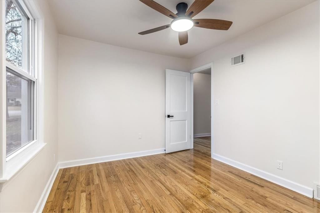 5407 W 70th Terrace — photo 15