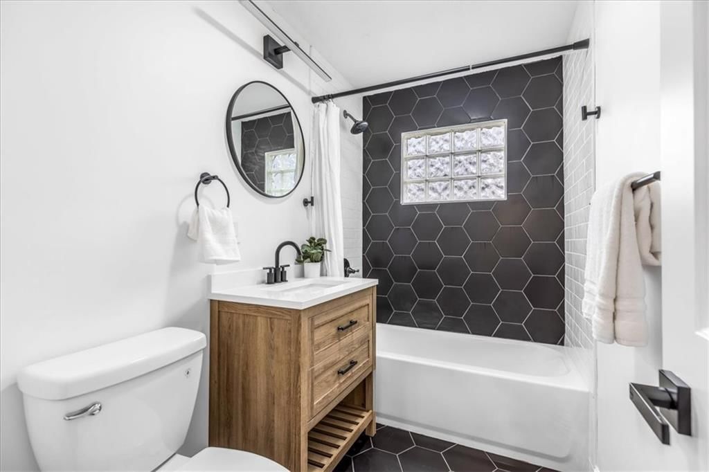 5407 W 70th Terrace — photo 16