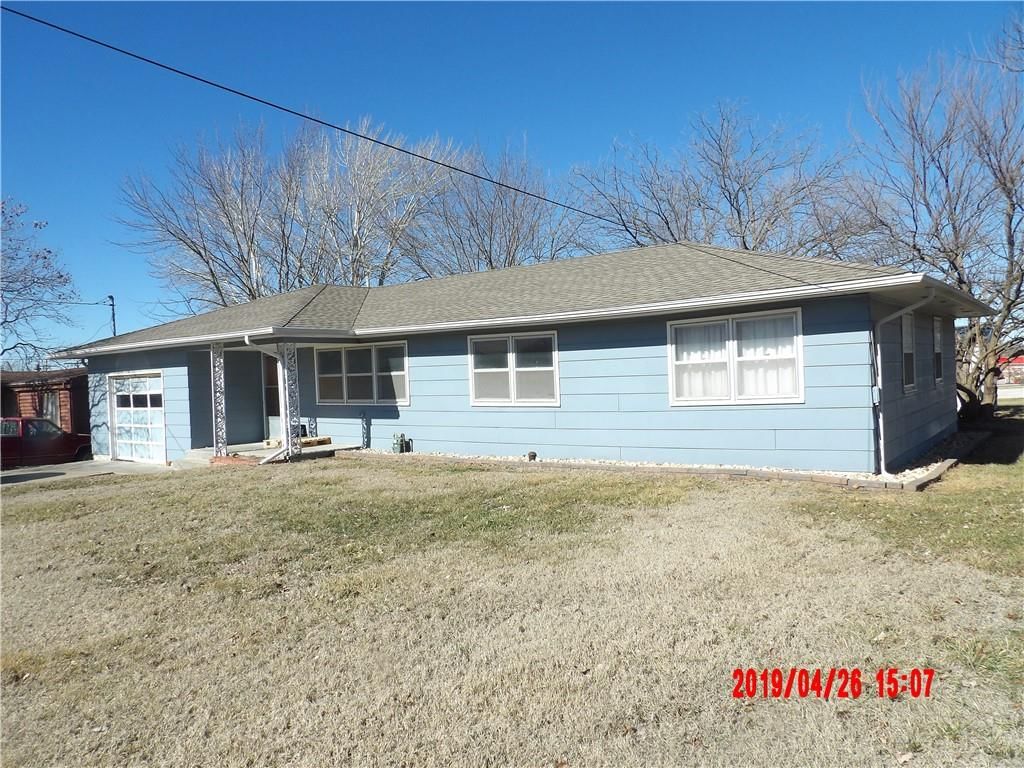 217 W Warren Avenue — photo 3