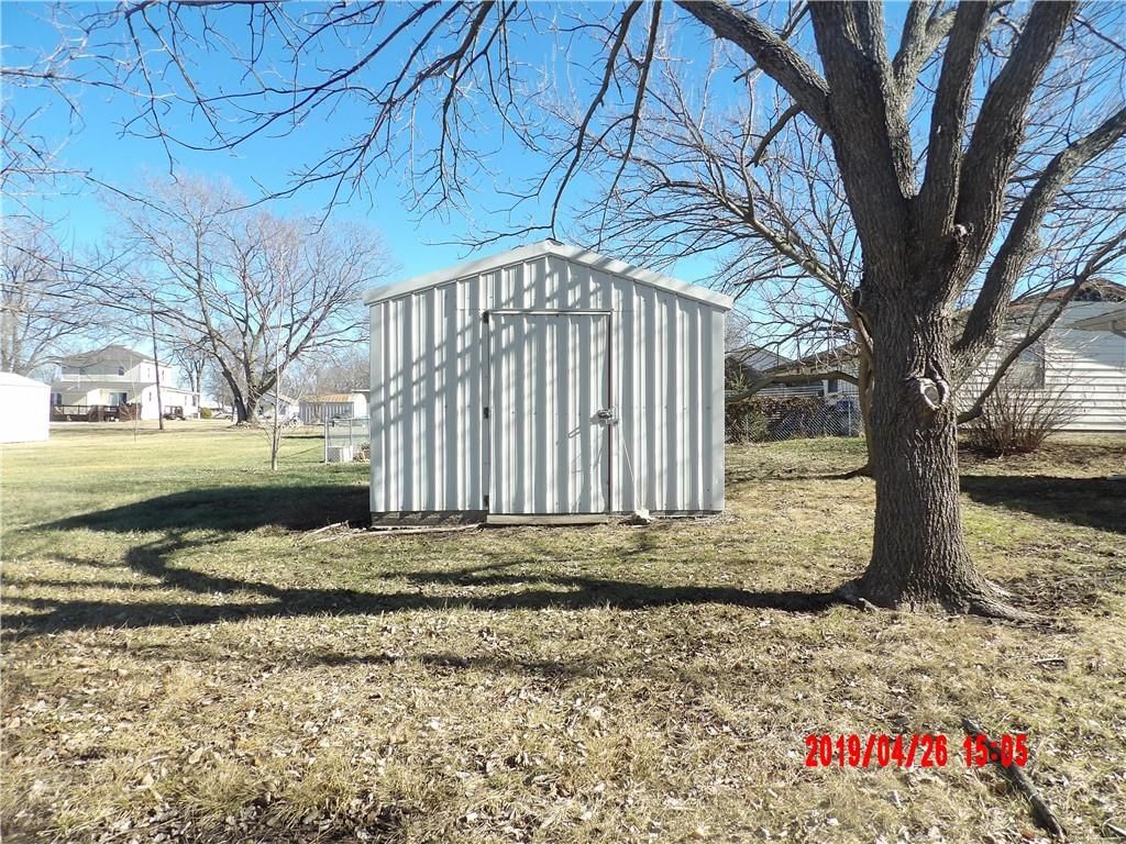 217 W Warren Avenue — photo 9
