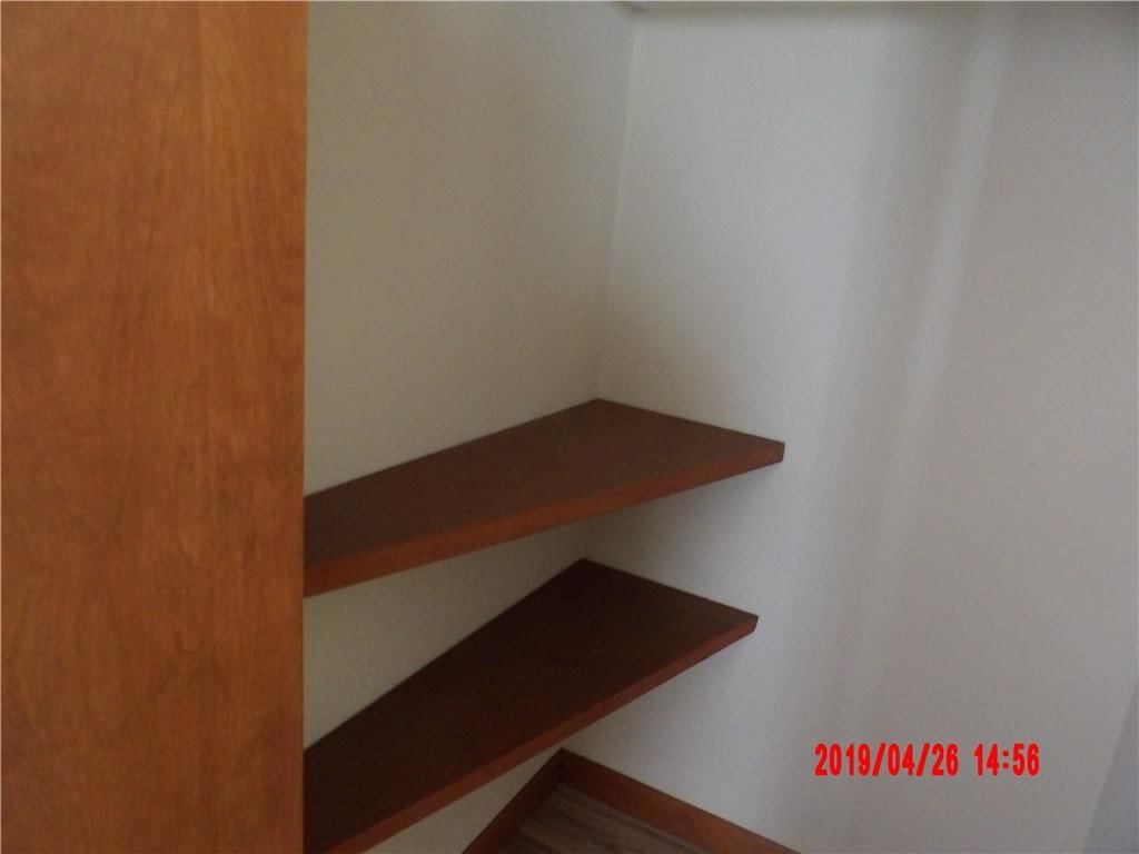 217 W Warren Avenue — photo 31