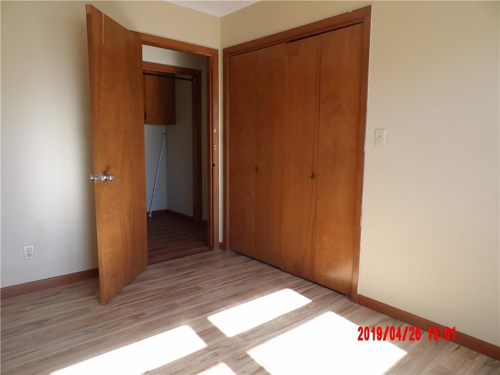 217 W Warren Avenue — photo 37