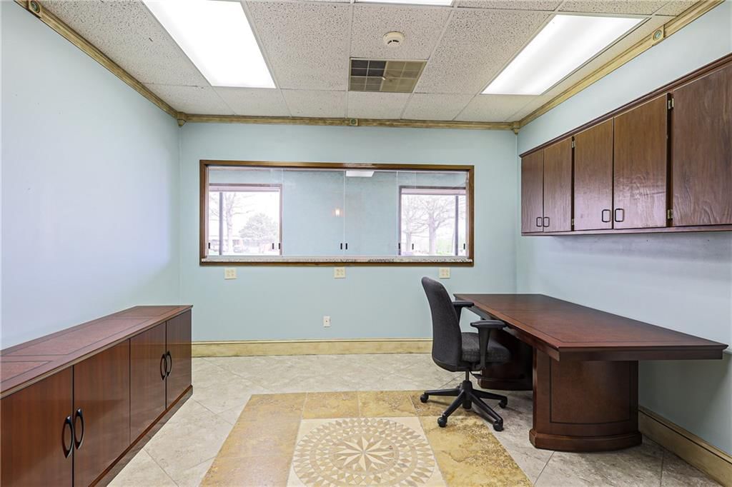 1900 NW Copper Oaks Circle — photo 11