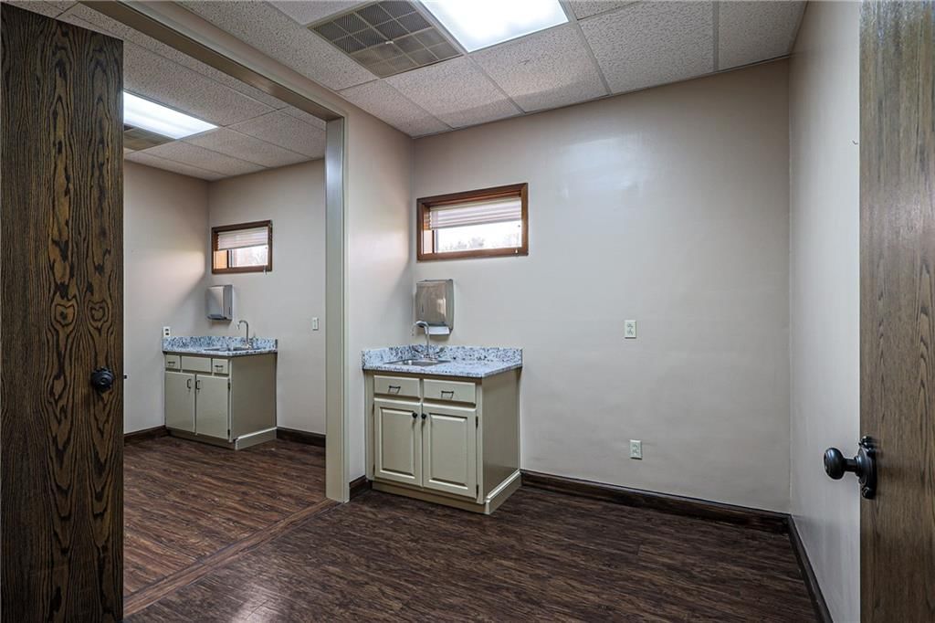 1900 NW Copper Oaks Circle — photo 13