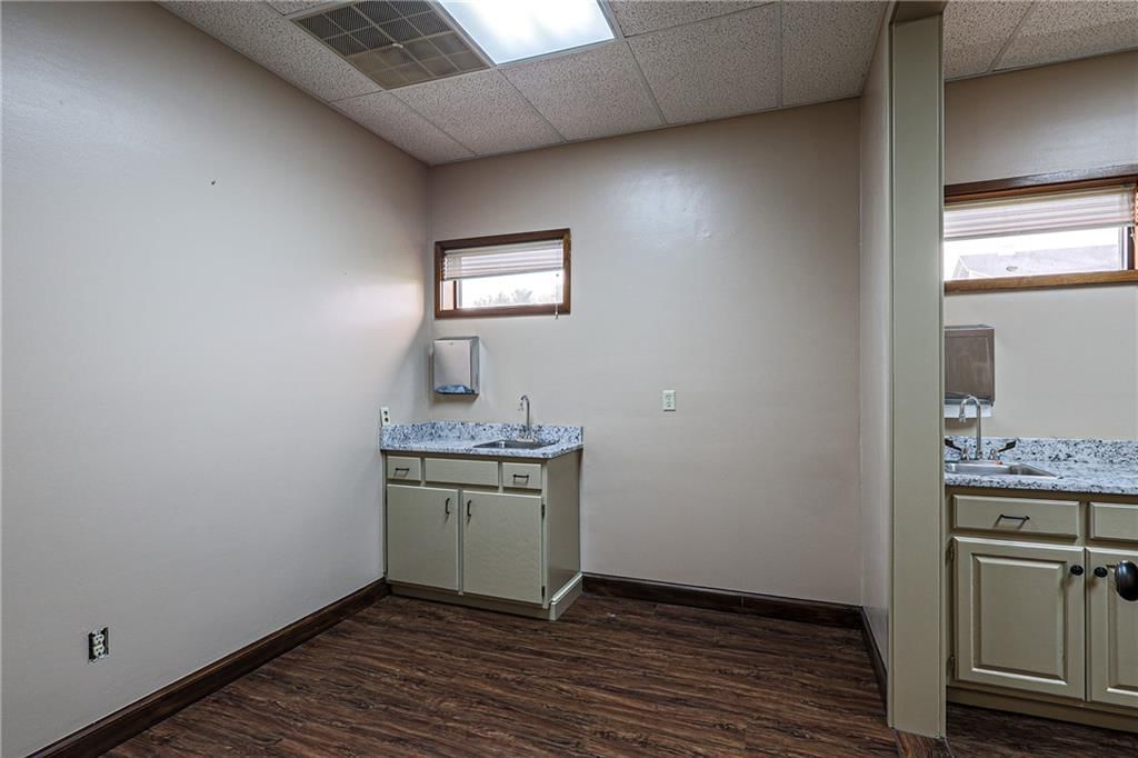 1900 NW Copper Oaks Circle — photo 14