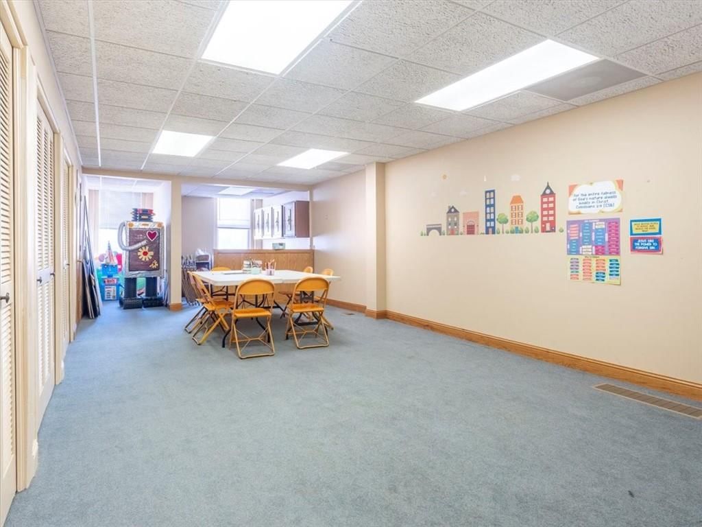 5708 King Hill Avenue — photo 11