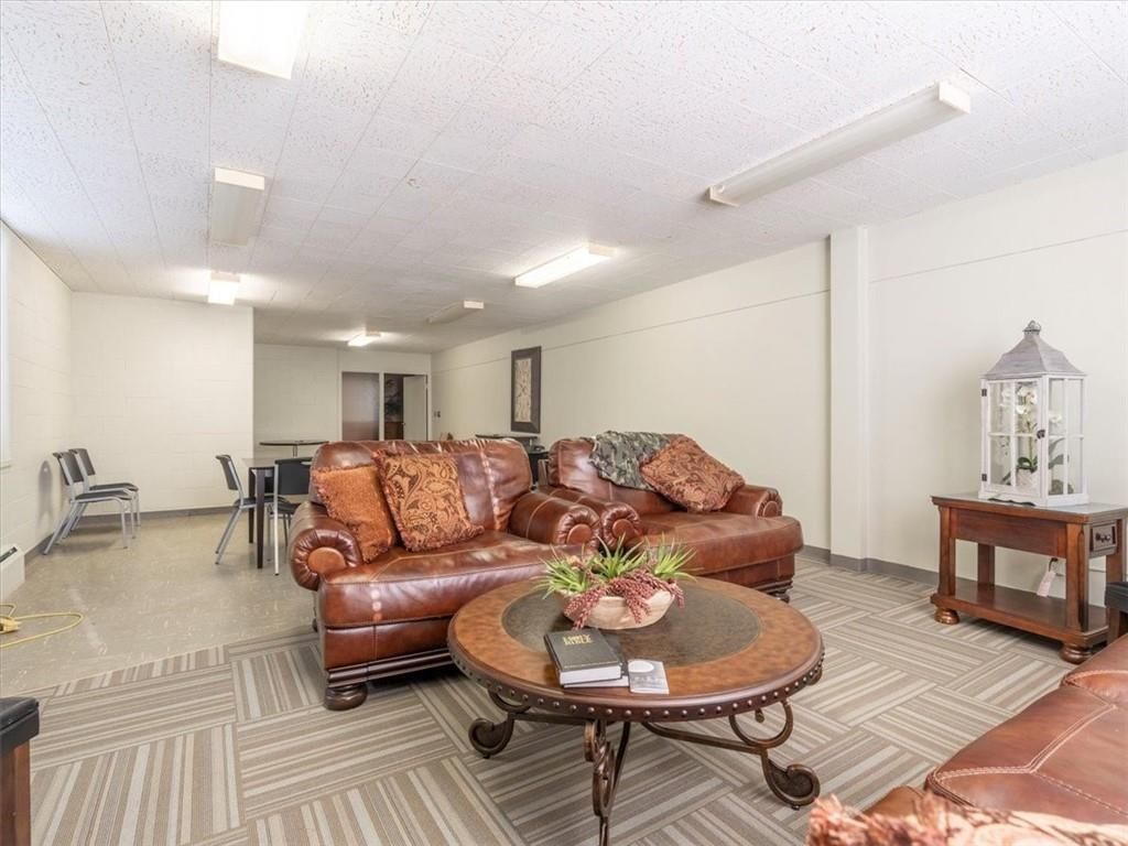 5708 King Hill Avenue — photo 25