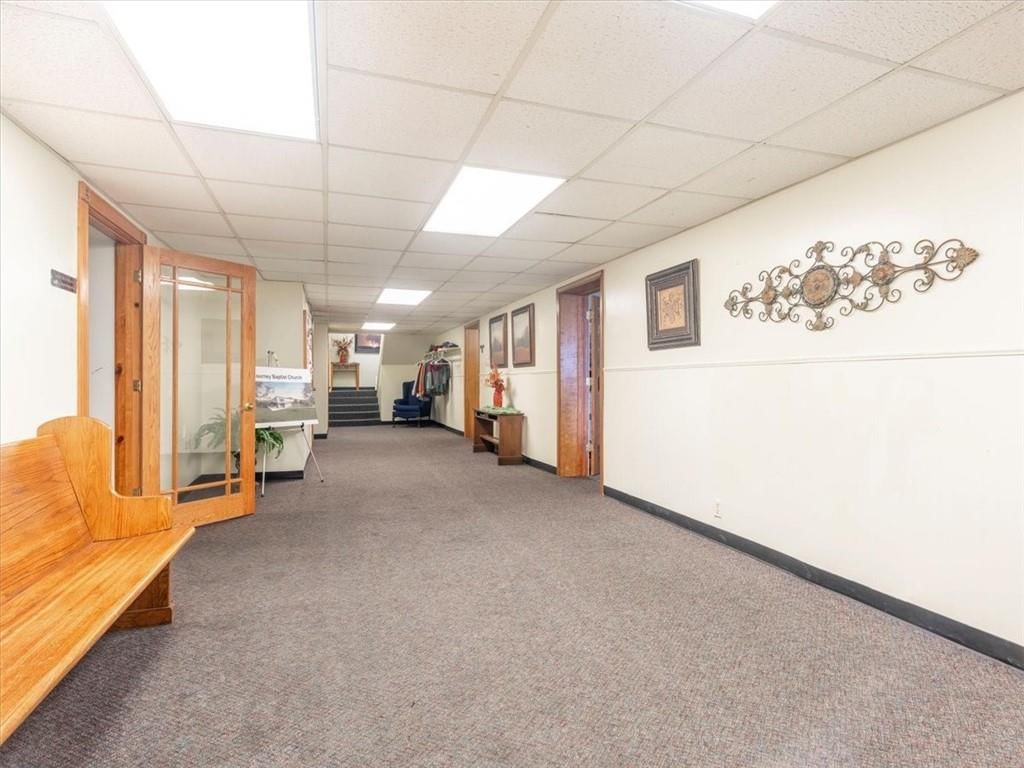 5708 King Hill Avenue — photo 32