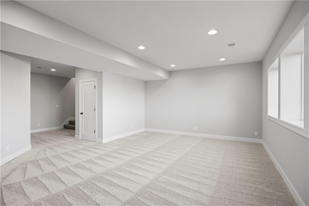 8025 Round Prairie Street — photo 41