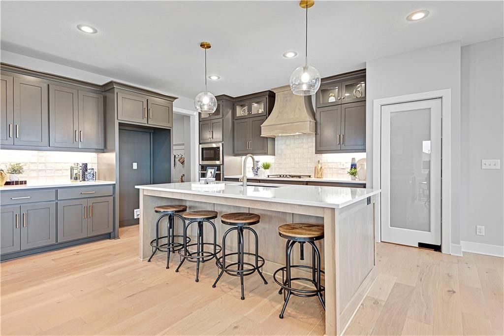 17421 Gillette Street — photo 3
