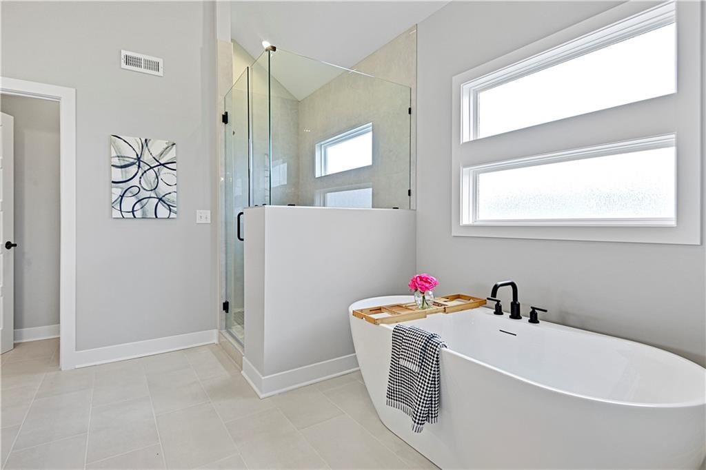 17421 Gillette Street — photo 4