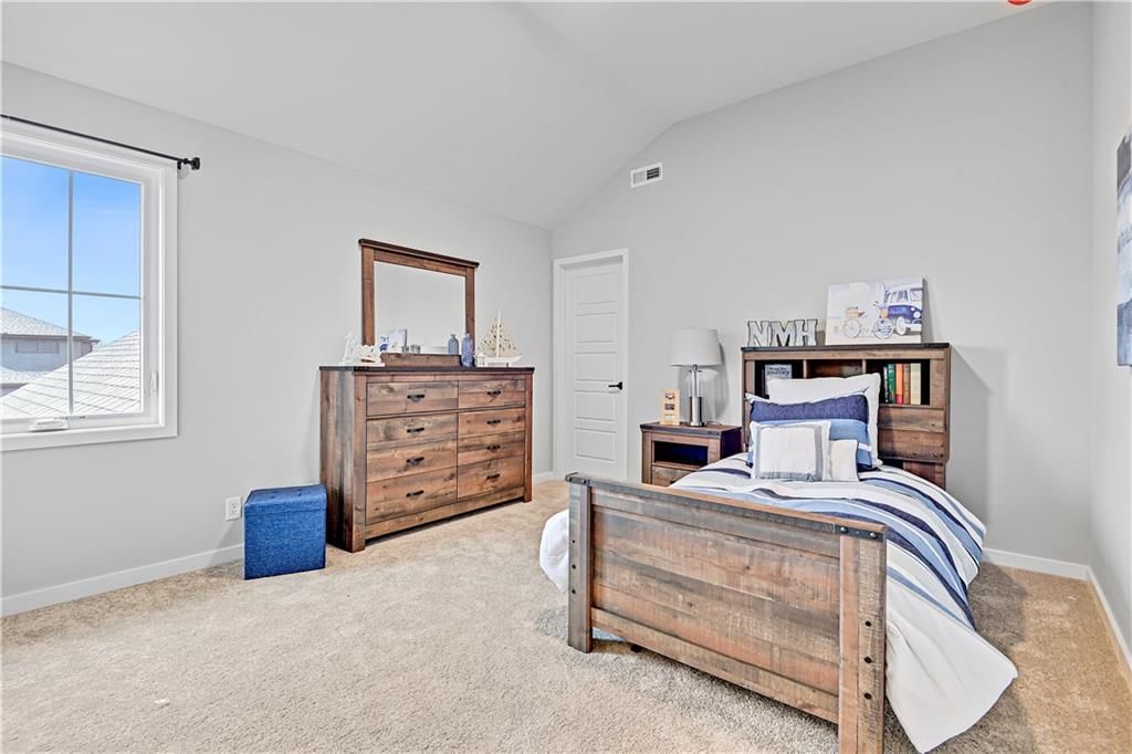 17421 Gillette Street — photo 36