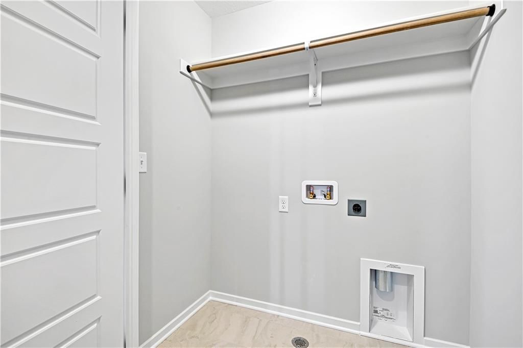 17421 Gillette Street — photo 38