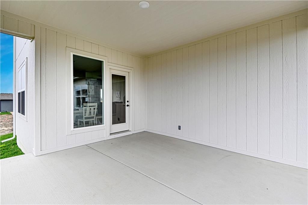 17421 Gillette Street — photo 40