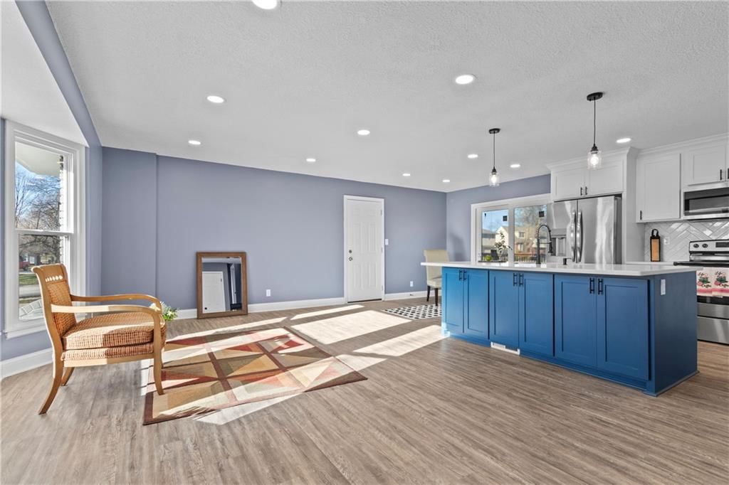 10801 wheeling Street — photo 11