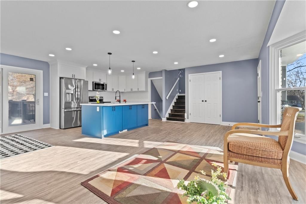 10801 wheeling Street — photo 13
