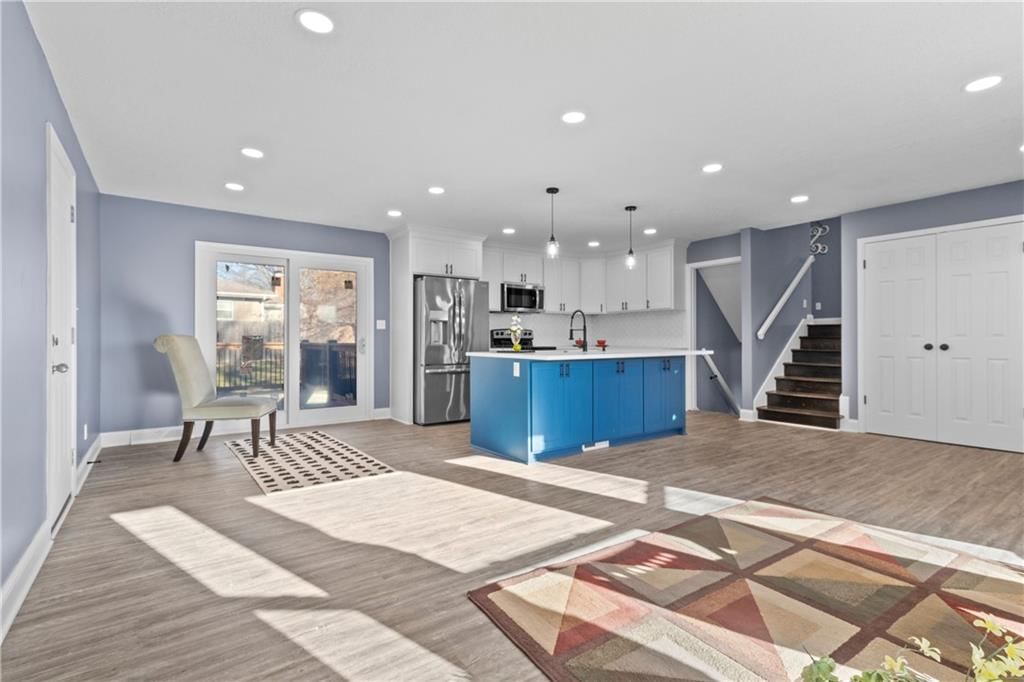 10801 wheeling Street — photo 14