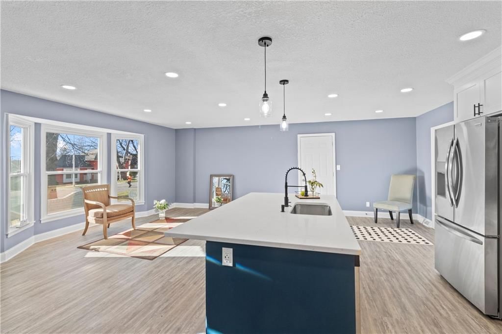10801 wheeling Street — photo 17