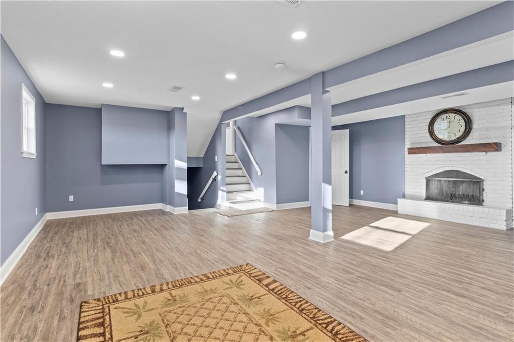 10801 wheeling Street — photo 27