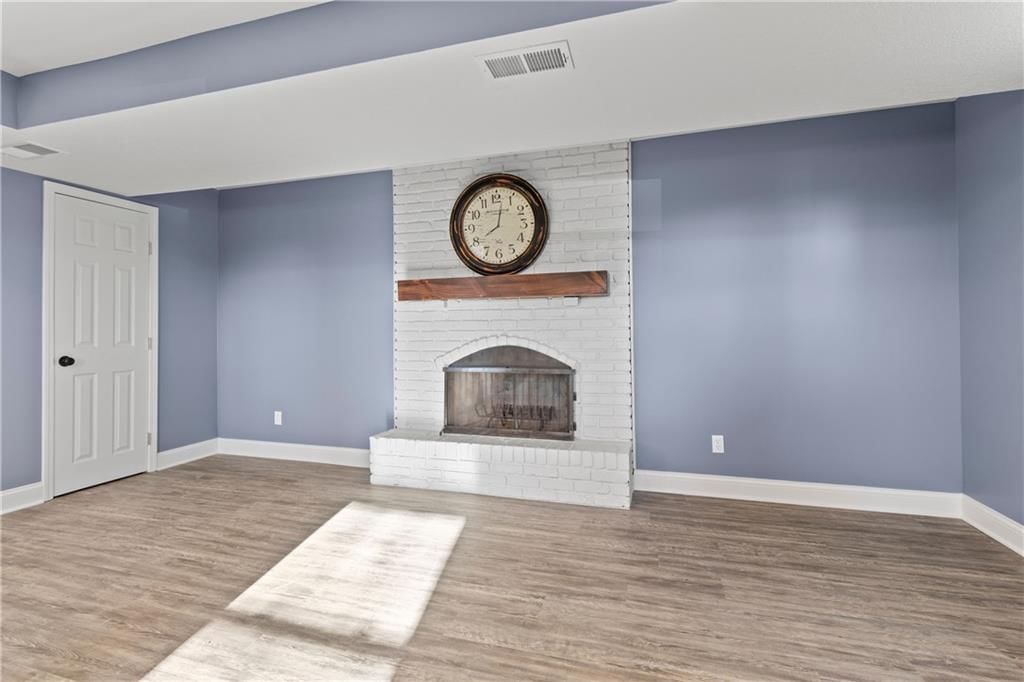 10801 wheeling Street — photo 29