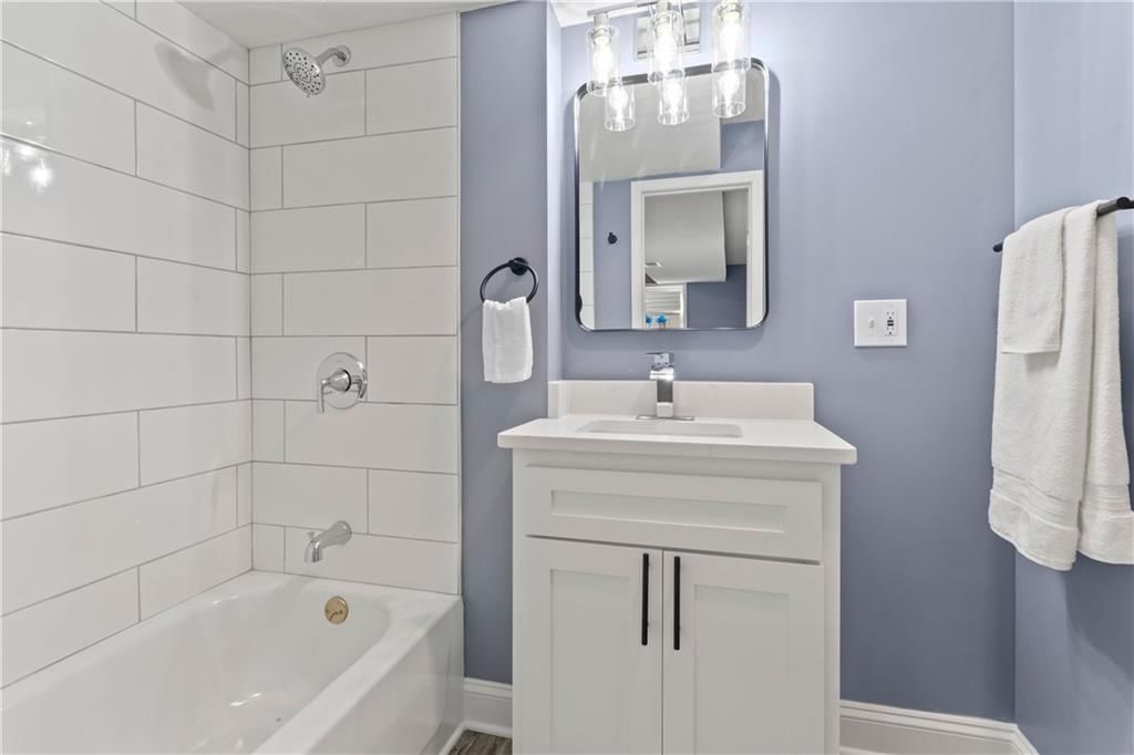 10801 wheeling Street — photo 30