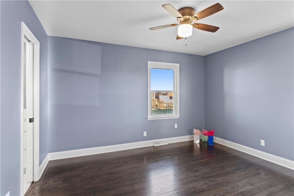 10801 wheeling Street — photo 37