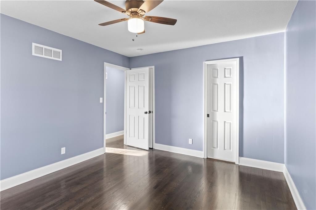 10801 wheeling Street — photo 38