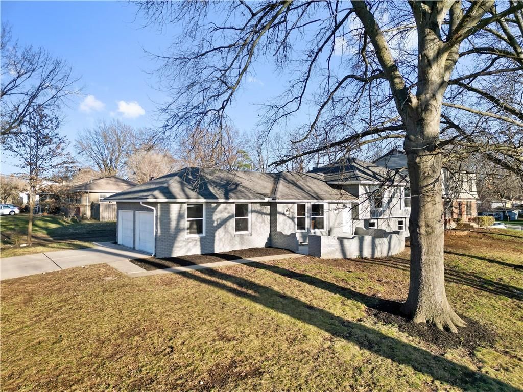 10801 wheeling Street — photo 39