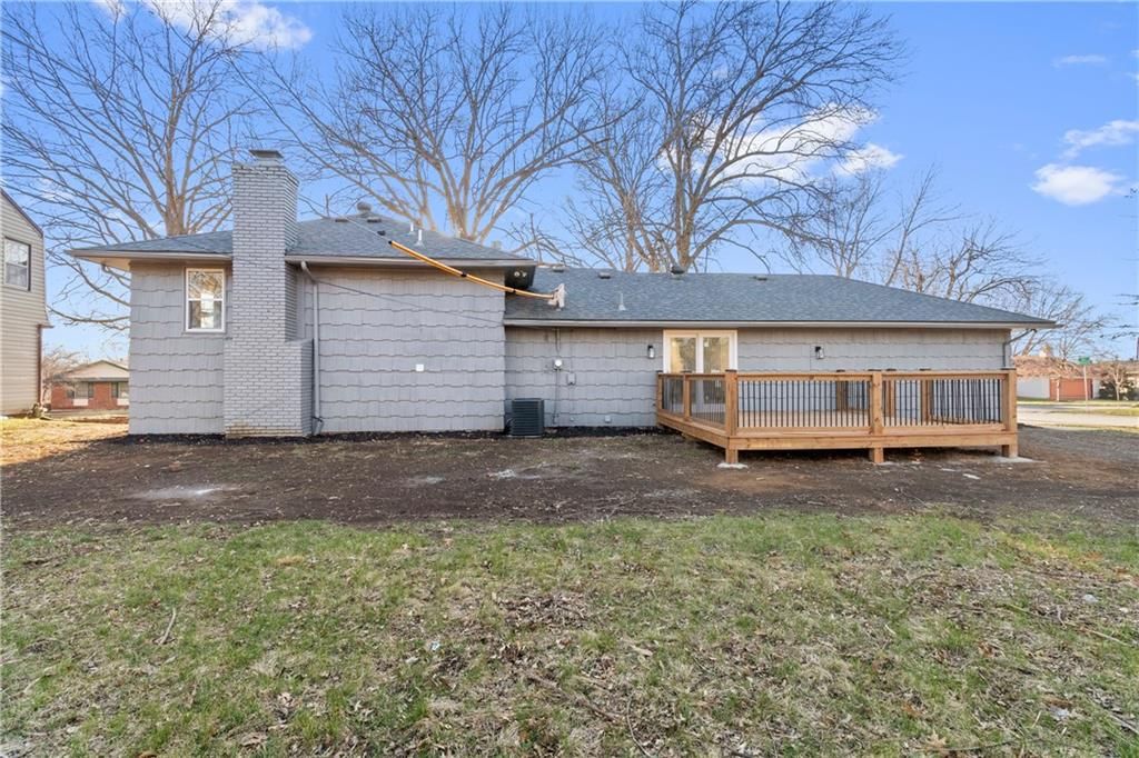10801 wheeling Street — photo 40