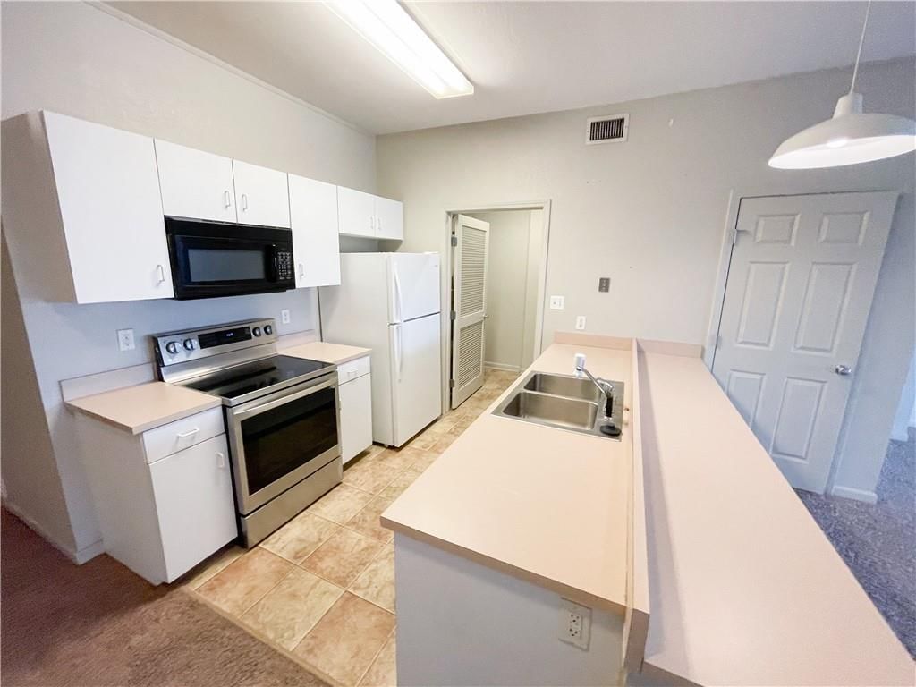 3756 Broadway Boulevard — photo 12