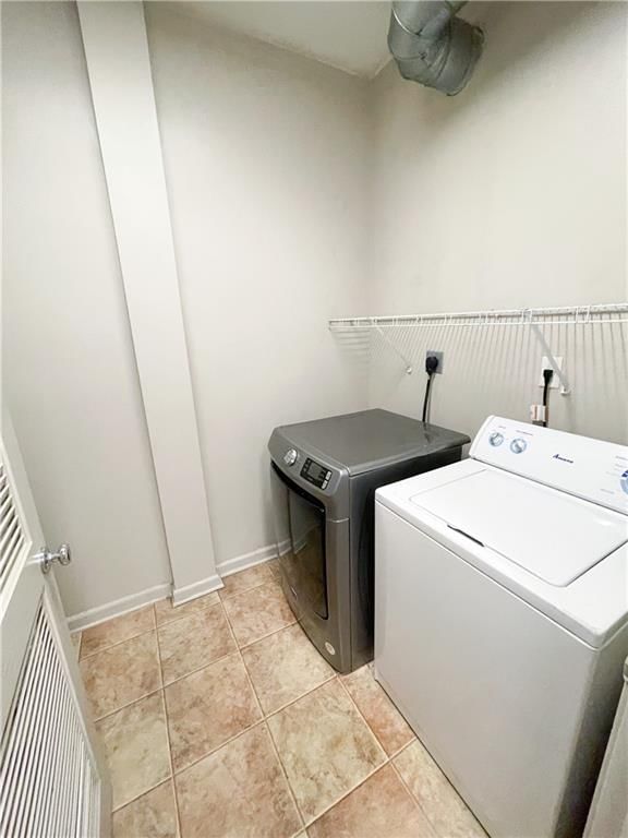 3756 Broadway Boulevard — photo 14
