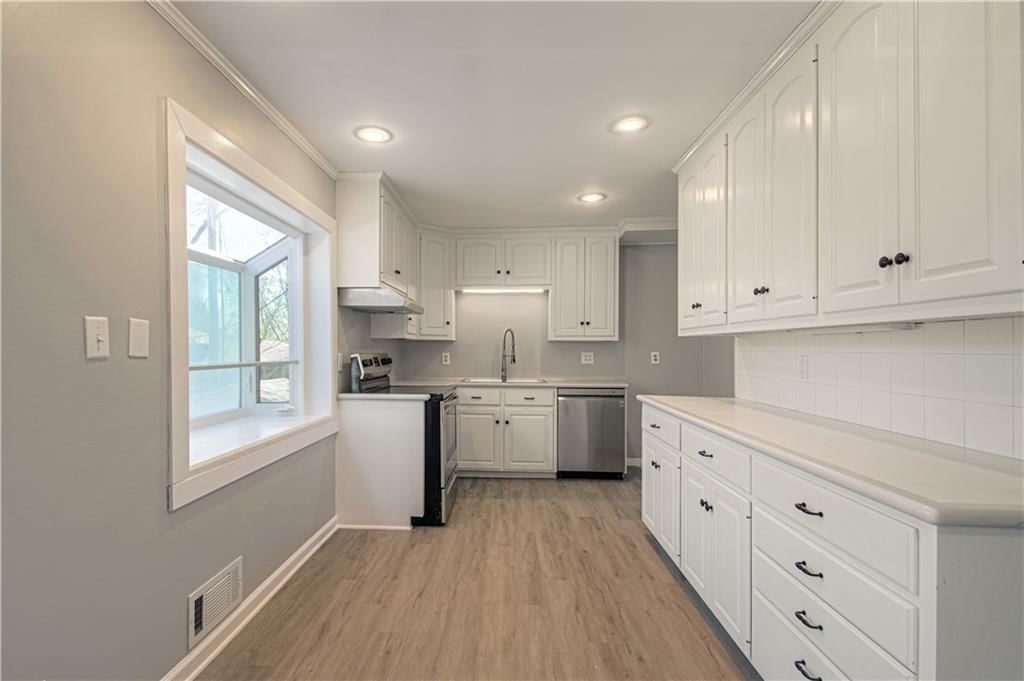 9633 Hayes Street — photo 9