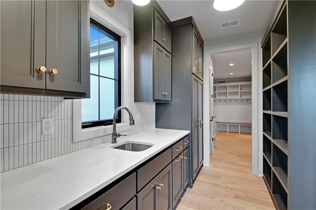21349 W 94th Street — photo 16