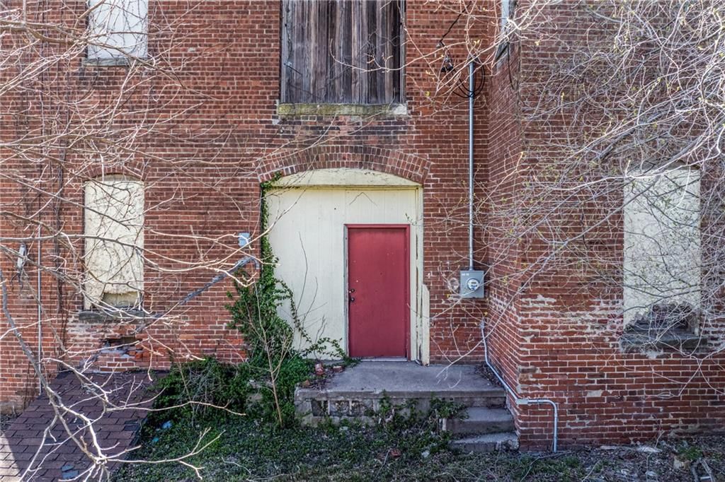 1005 N 10th Street — photo 8