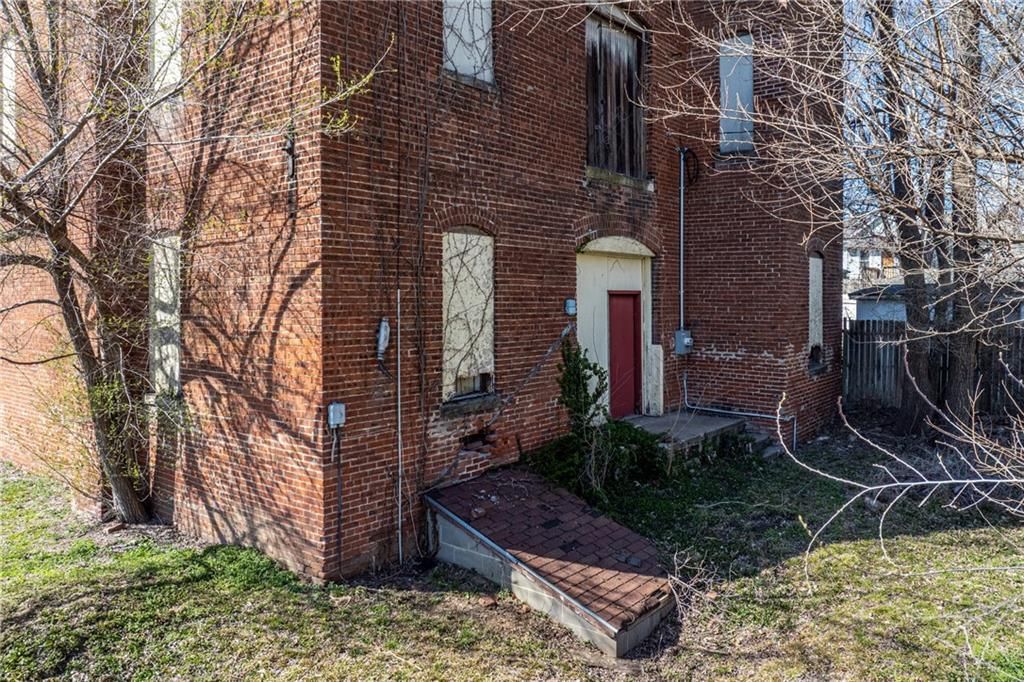 1005 N 10th Street — photo 18