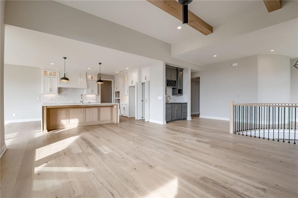 9187 N Chestnut Avenue — photo 10
