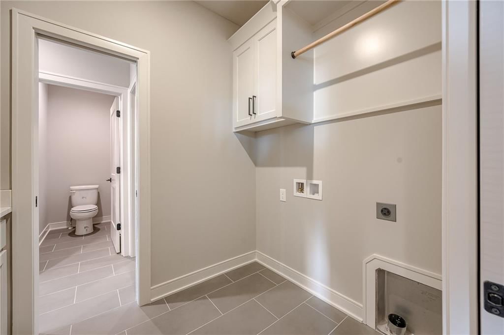9187 N Chestnut Avenue — photo 14