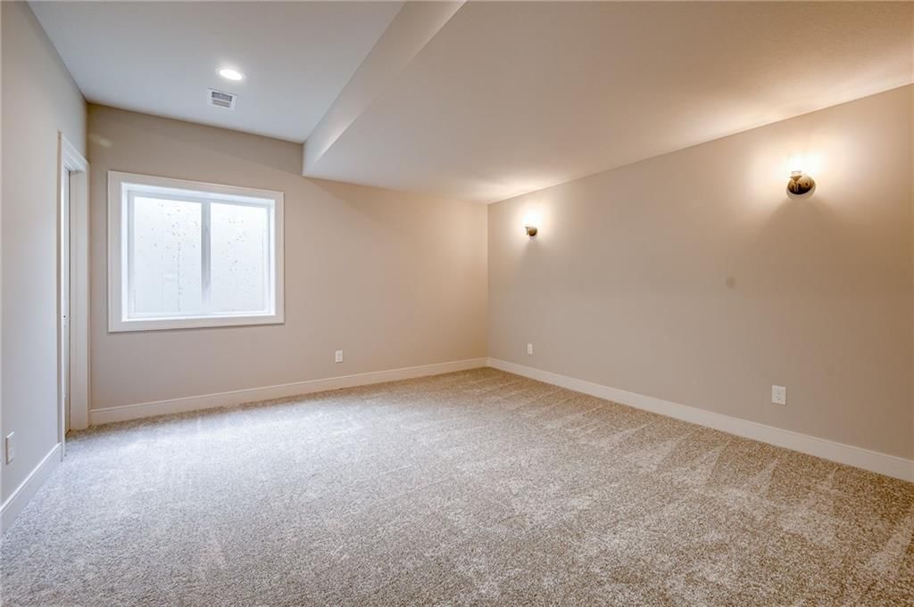 9187 N Chestnut Avenue — photo 25