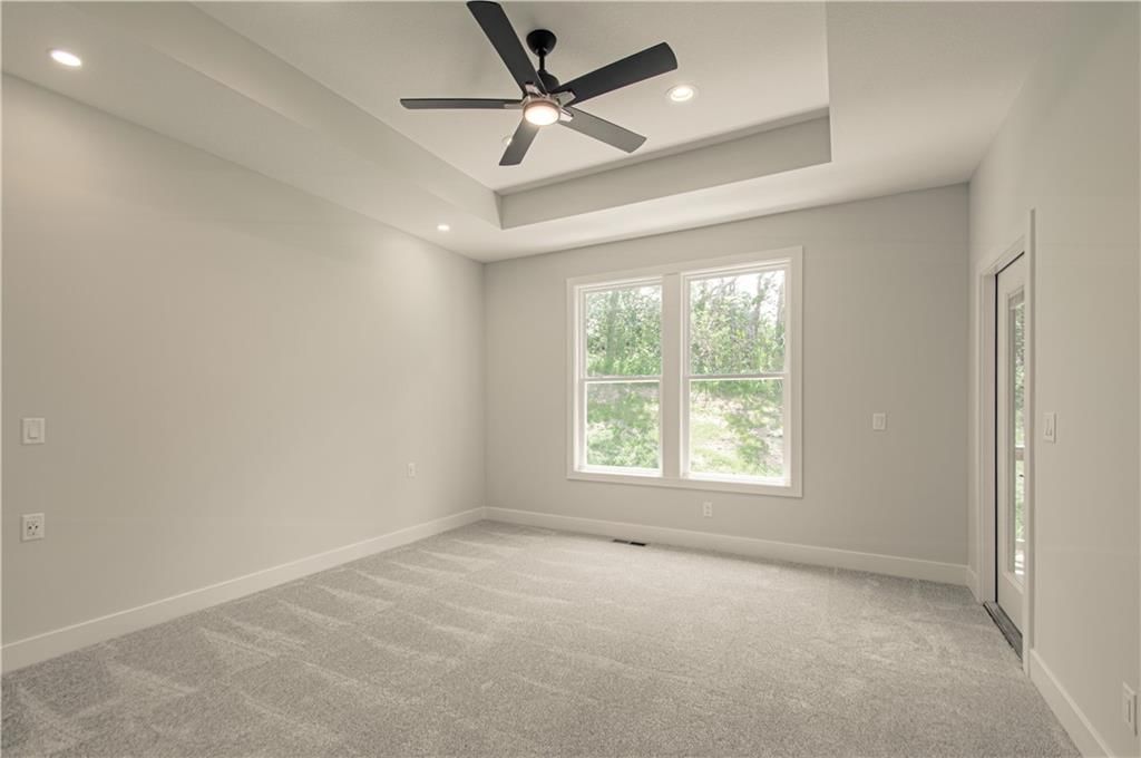 Photo 14 of 43 - 16615 NW 124th Street