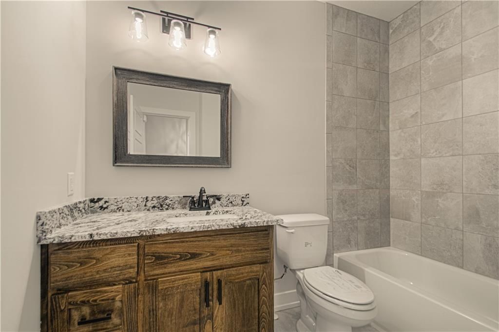 Photo 24 of 43 - 16615 NW 124th Street