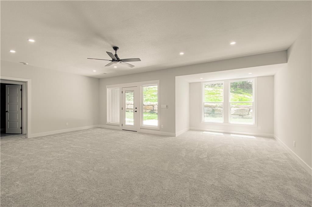 Photo 26 of 43 - 16615 NW 124th Street