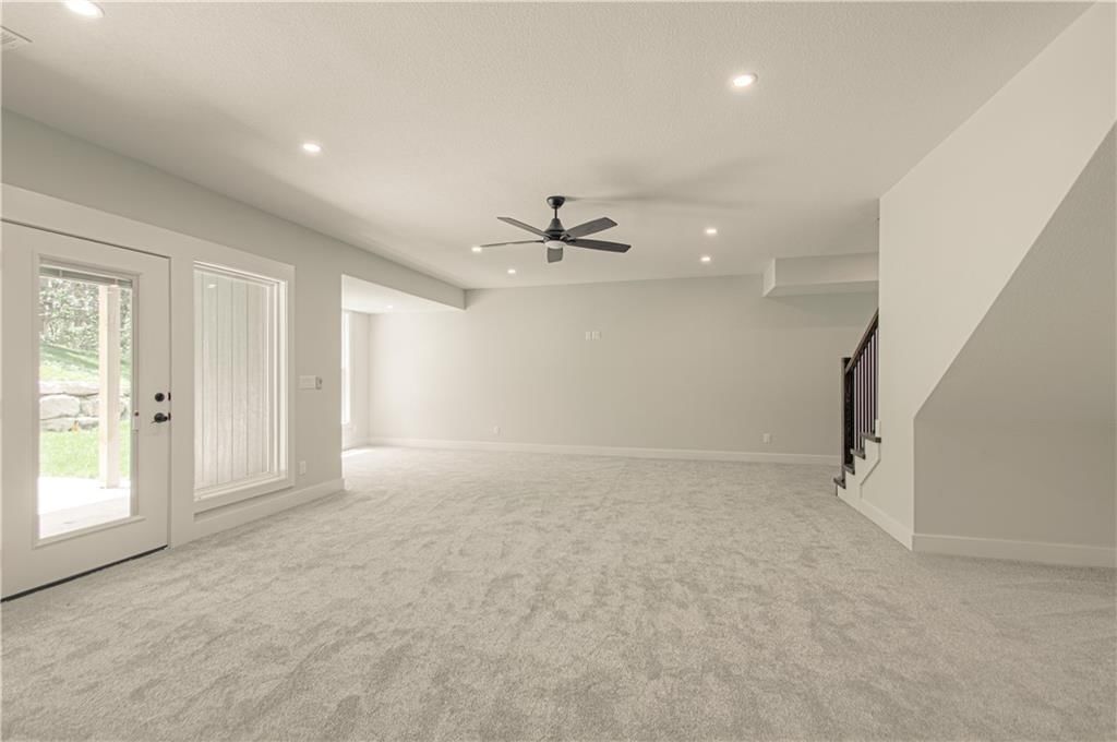 Photo 27 of 43 - 16615 NW 124th Street