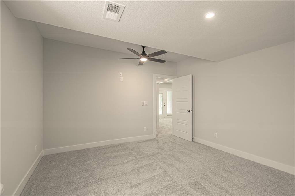 Photo 30 of 43 - 16615 NW 124th Street