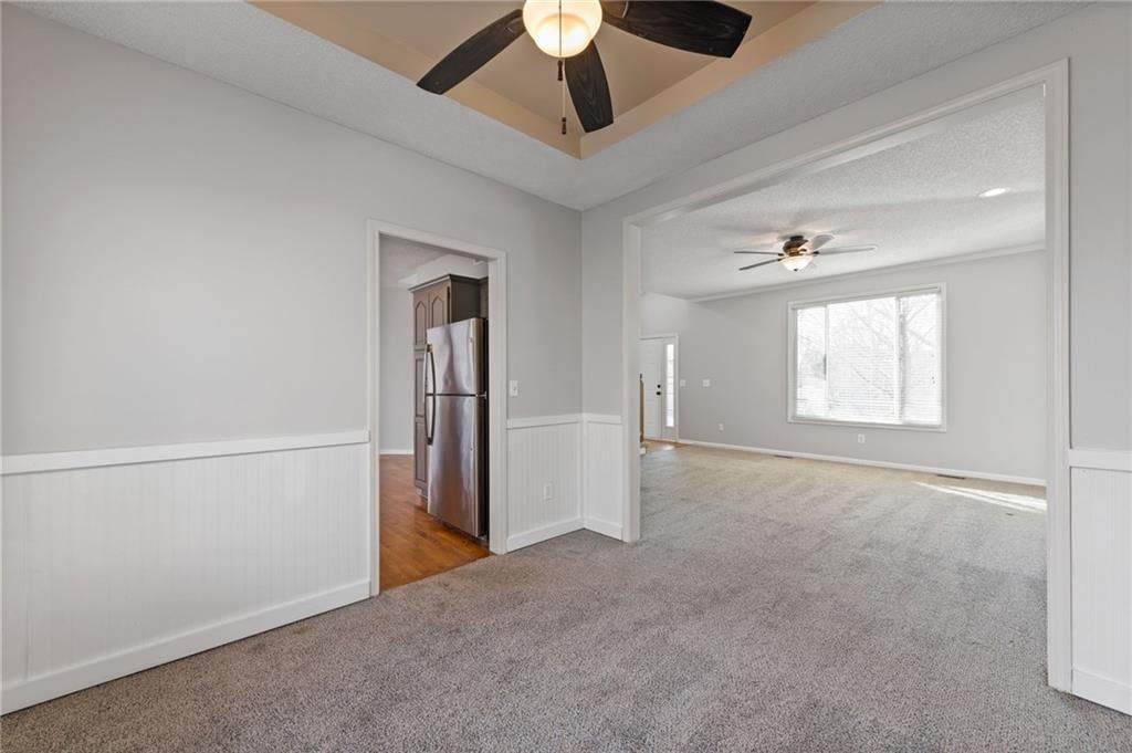 4734 Noble Street — photo 15