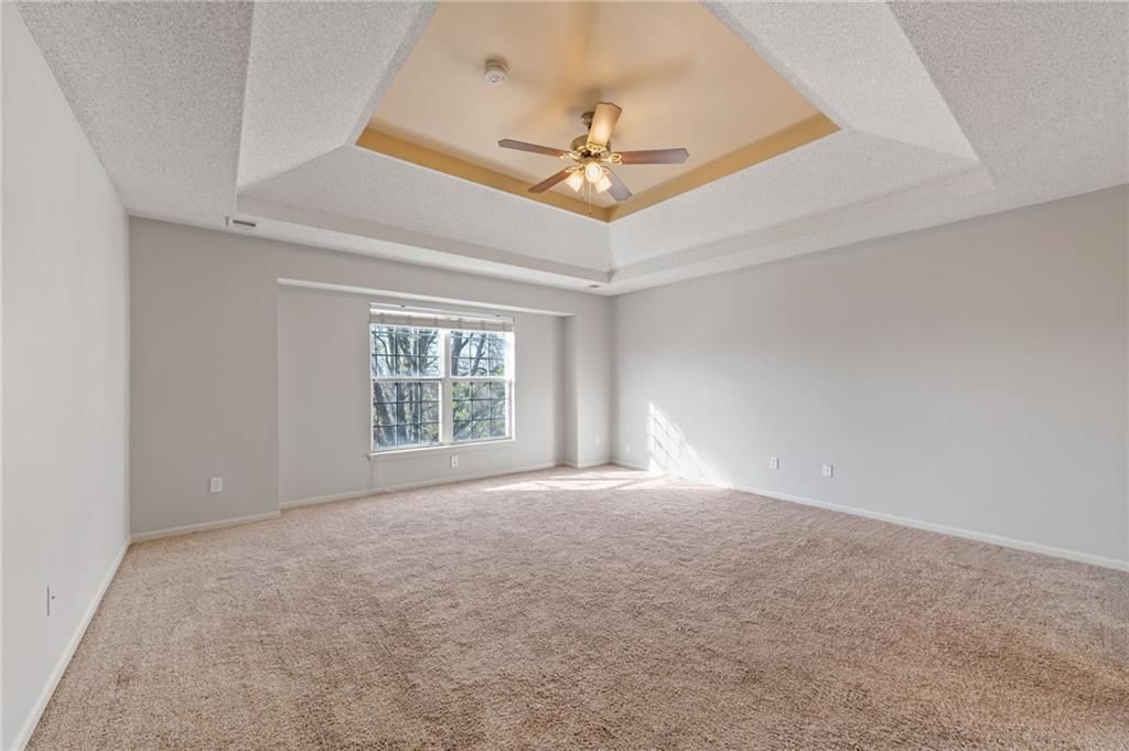 4734 Noble Street — photo 18