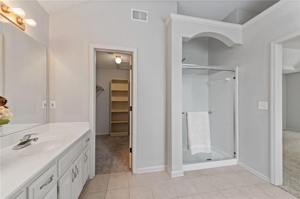 4734 Noble Street — photo 23