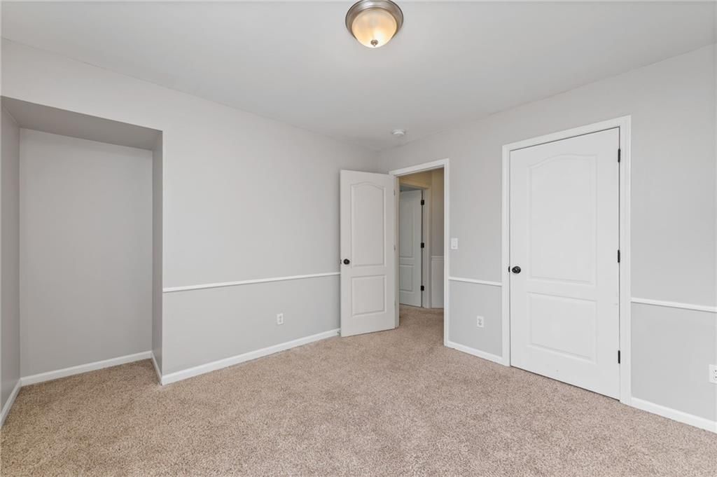 4734 Noble Street — photo 25