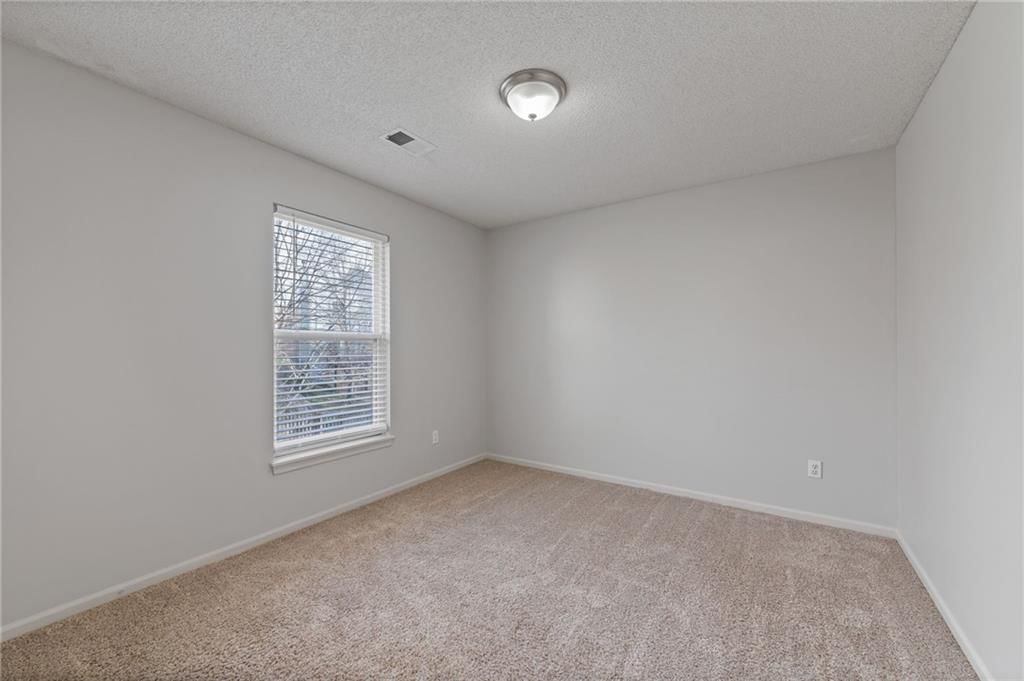 4734 Noble Street — photo 29