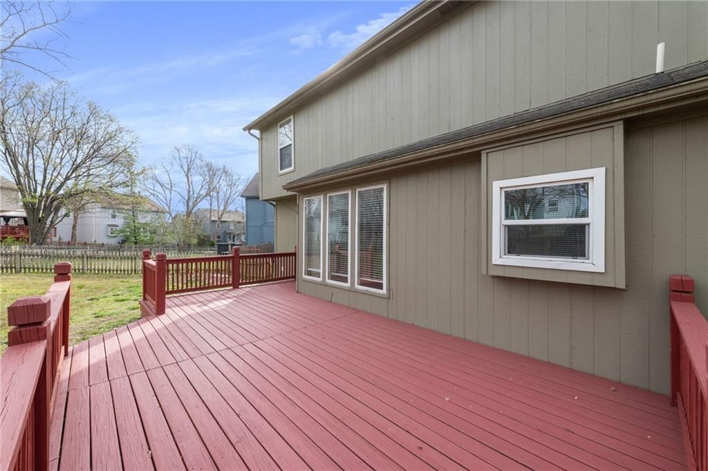 4734 Noble Street — photo 34